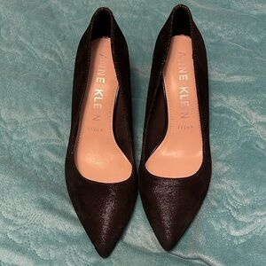 Anne Klein iflex AK Kaylee Black women’s size‎ 9M Textured leather, 2 1/2” heels